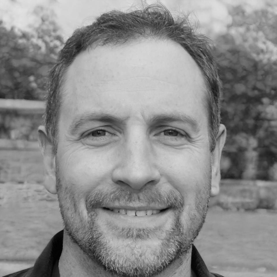 Portrait de Marc Dubois, Directeur Stratégie Épargne chez opalyntharo